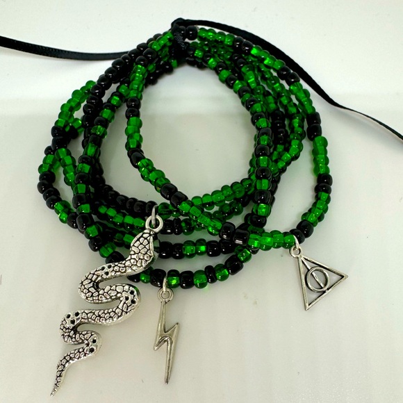 Snake Stetchy Charm Bracelets Green Black Handmade - Picture 1 of 1
